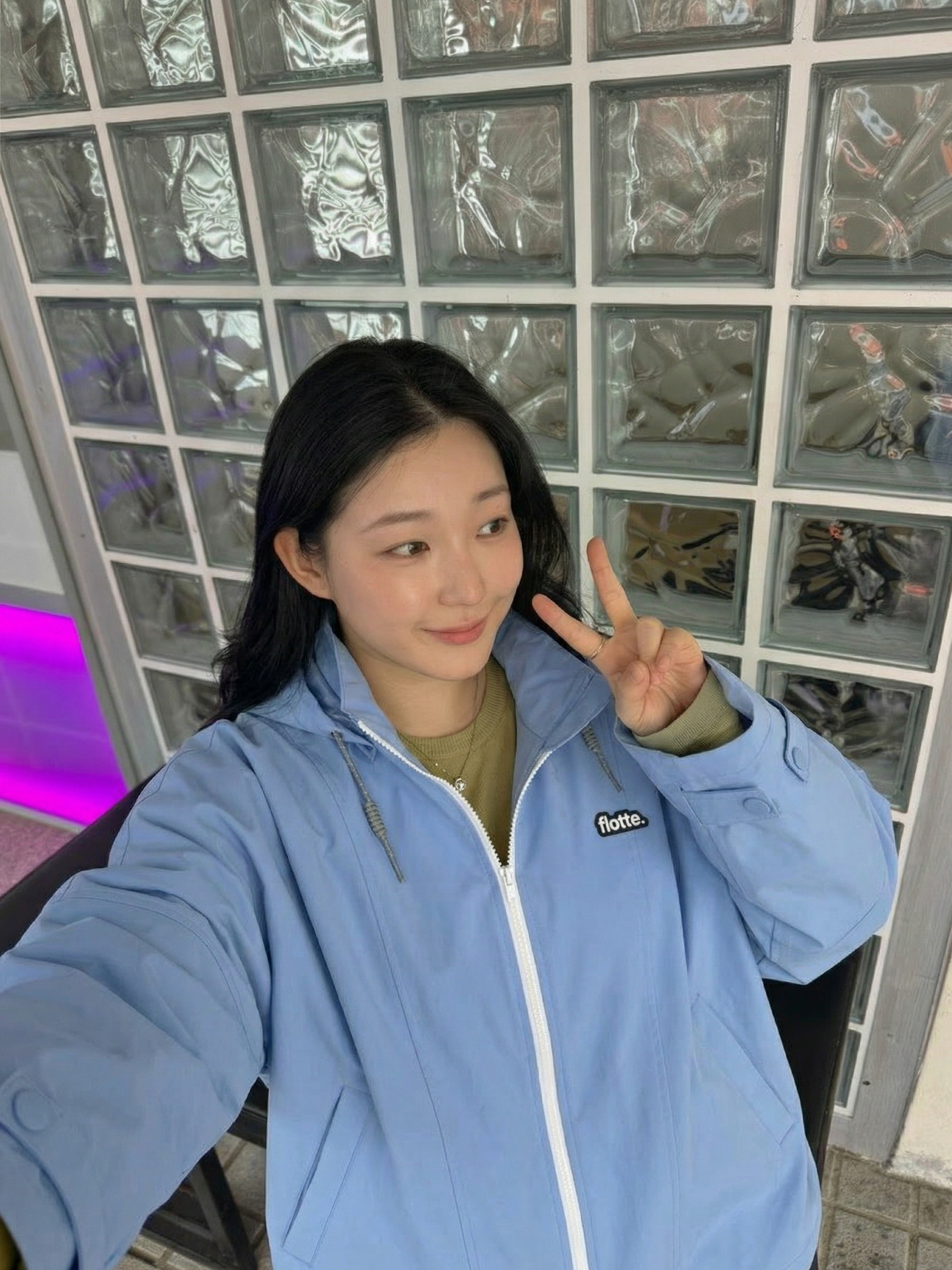 플로뜨 뉴시즌 바람막이